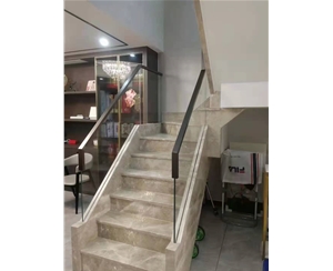 新款楼梯